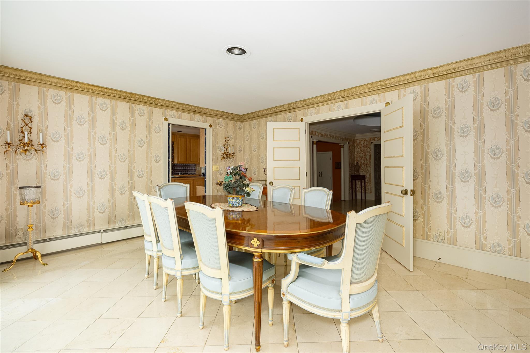 42 Yates Boulevard Property Photo 10