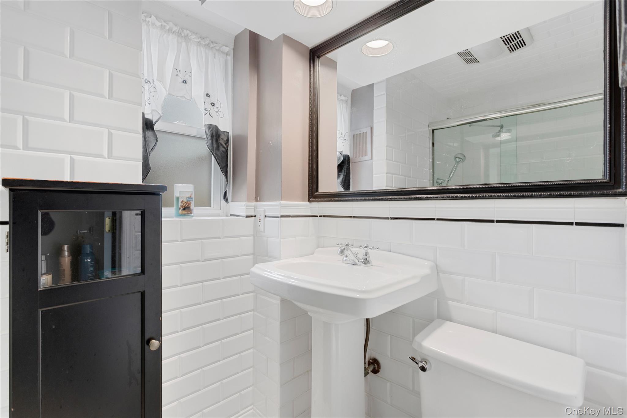 417 King Street Property Photo 15