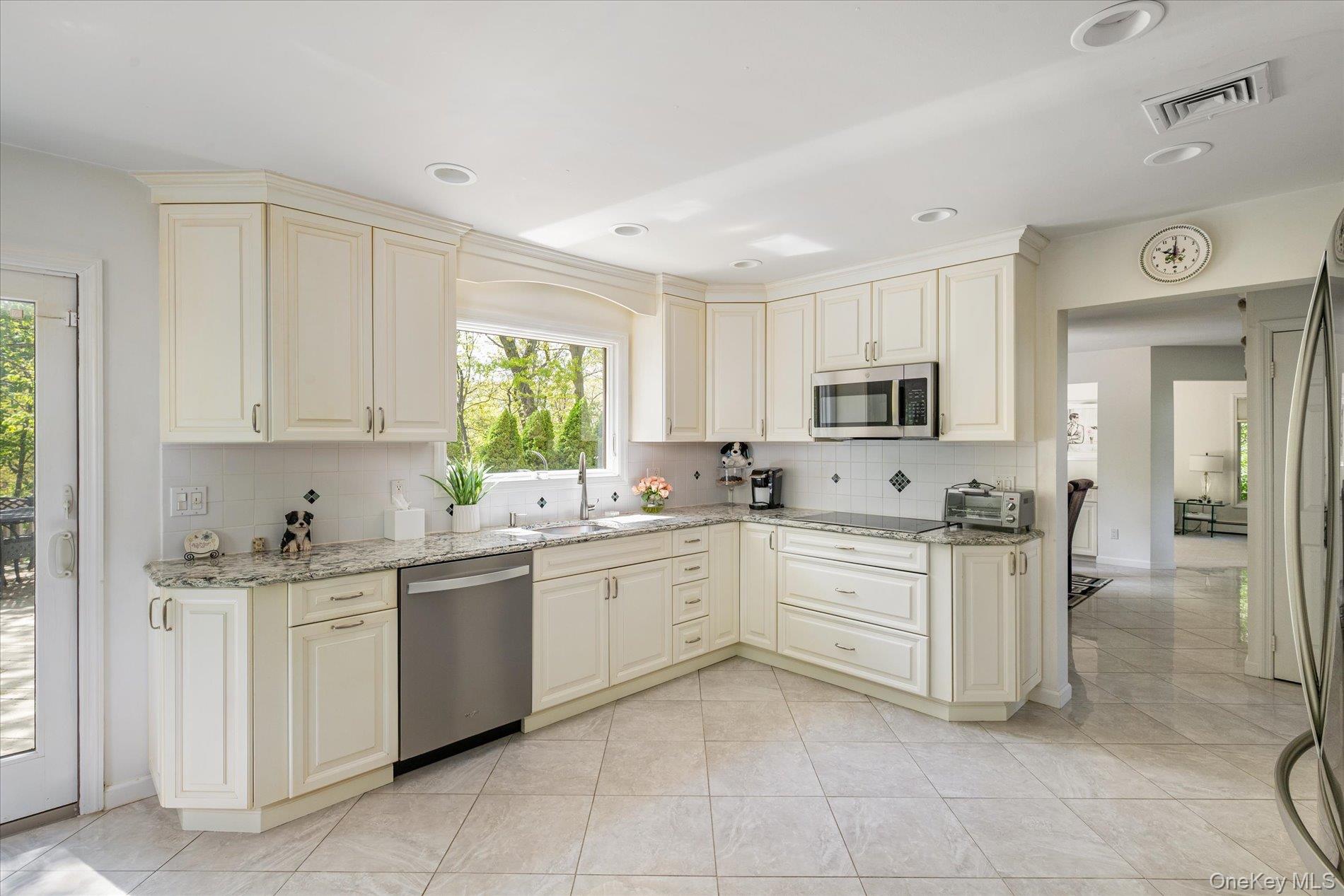 38 Tamara Court Property Photo 8