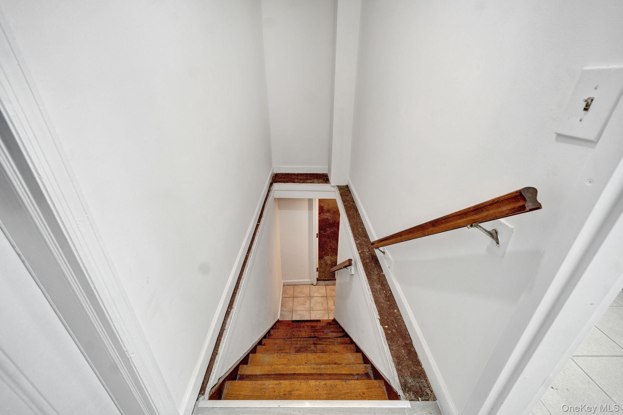 230-02 S Conduit Avenue Property Photo 17