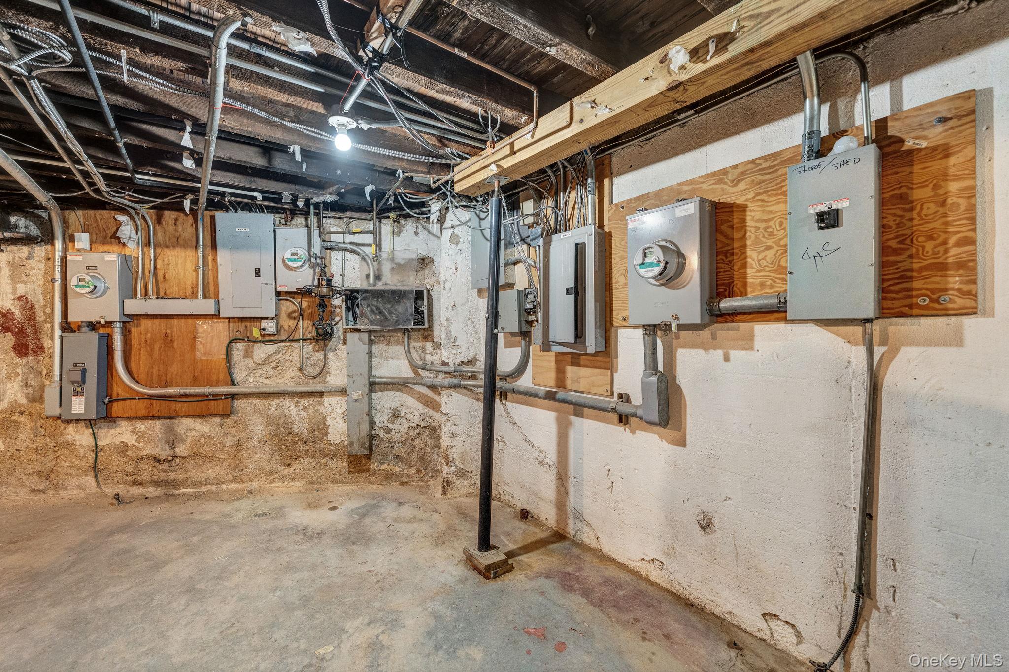 230-02 S Conduit Avenue Property Photo 20