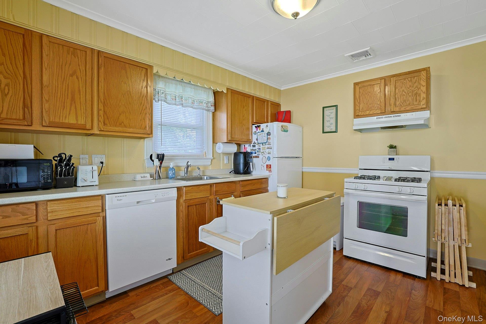 65-69 N Grant Avenue 65 Property Photo 23
