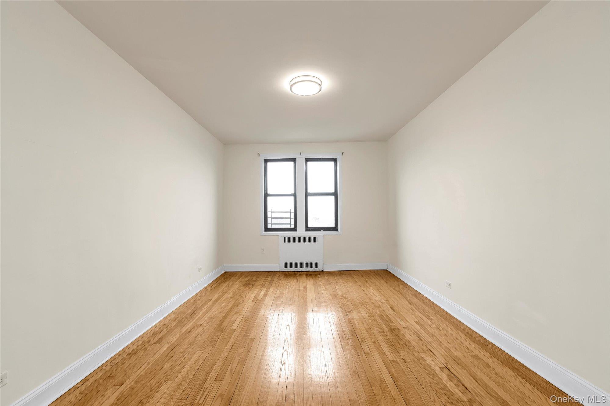 92-11 35th Avenue 5e Property Photo 3