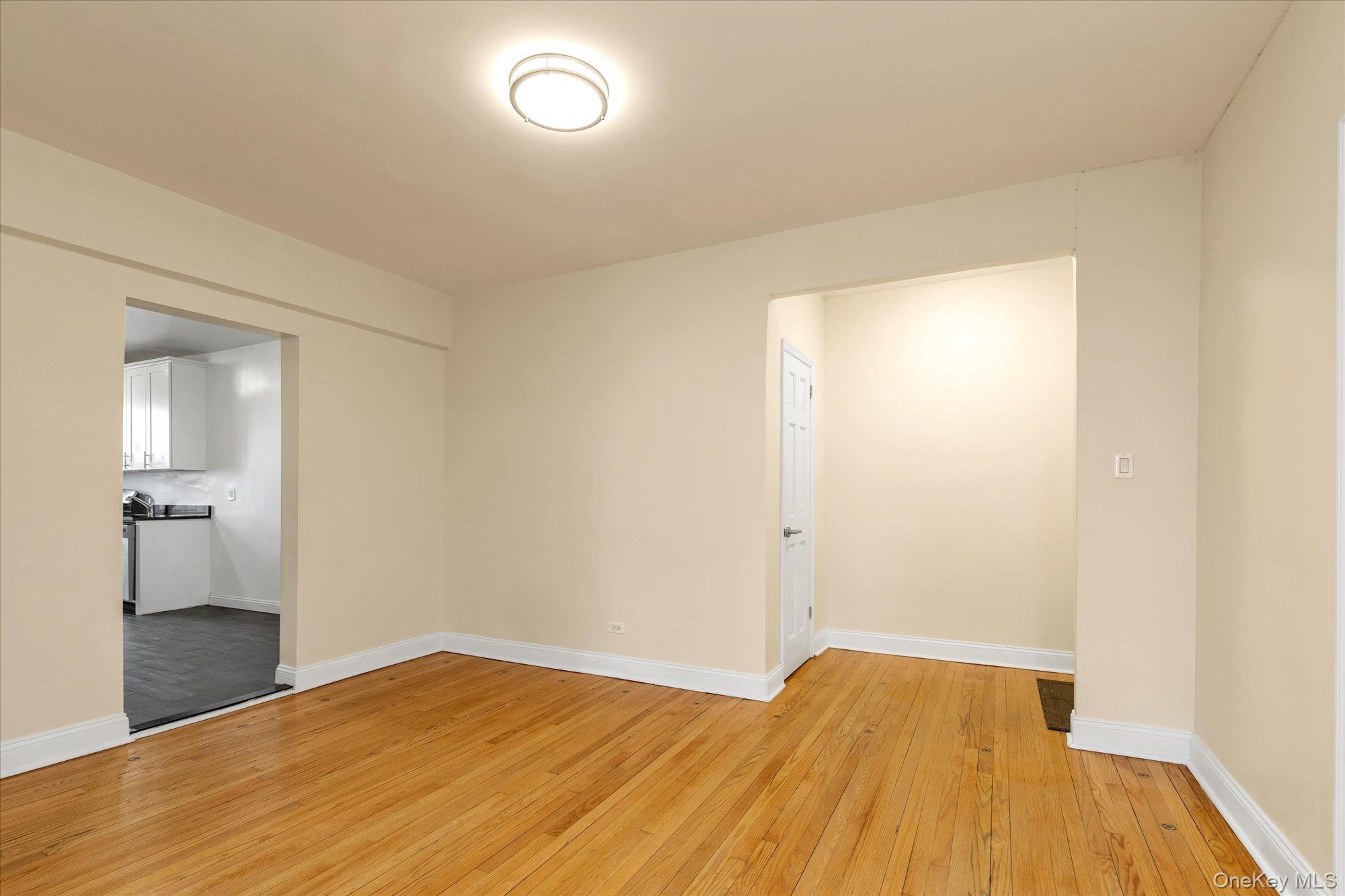 92-11 35th Avenue 5e Property Photo 9