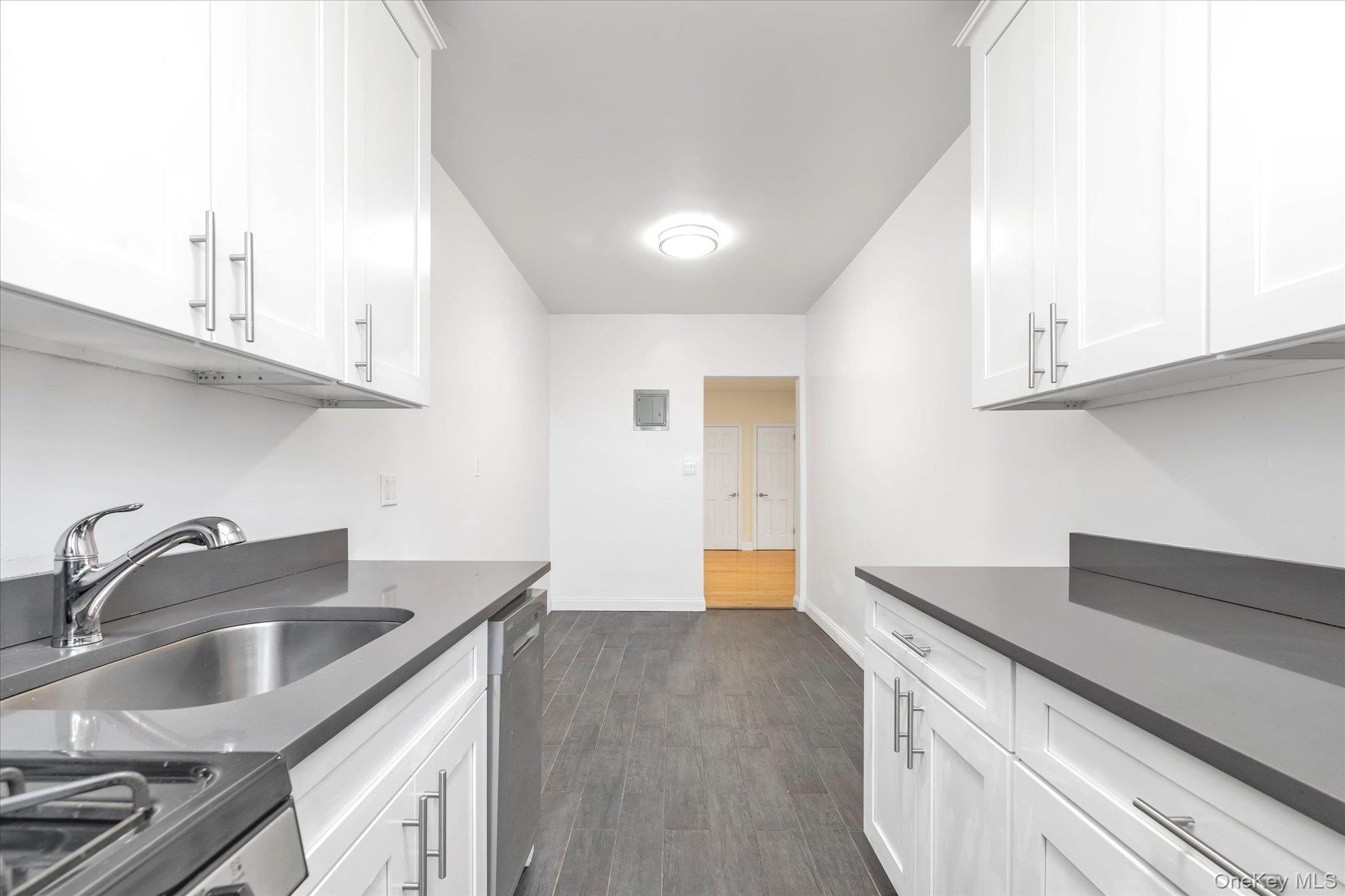 92-11 35th Avenue 5e Property Photo 10