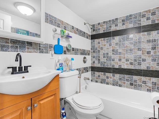 172-17 Amelia Road Property Photo 5