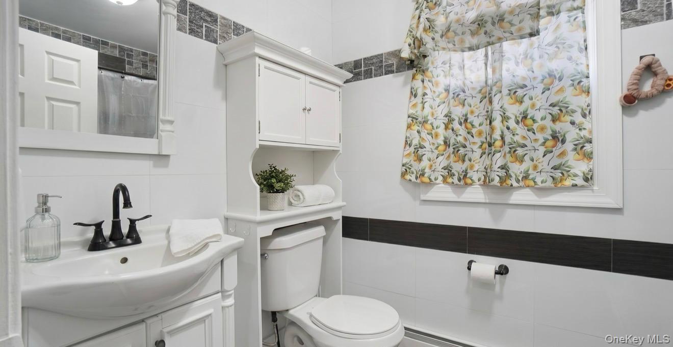 172-17 Amelia Road Property Photo 6