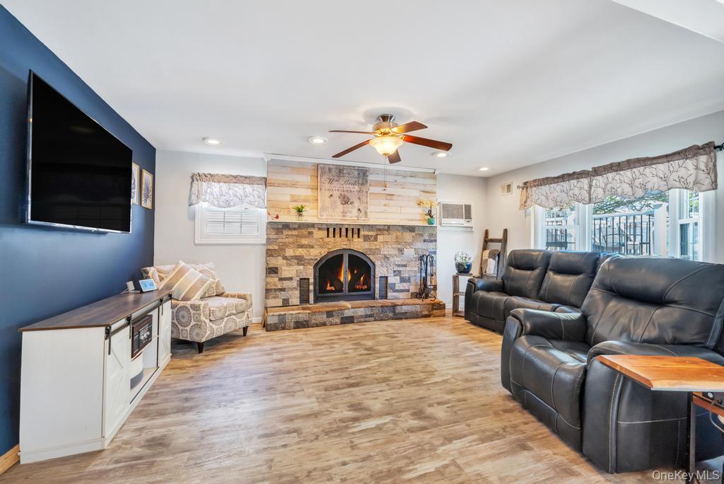 33 Peachtree Lane Property Photo 9