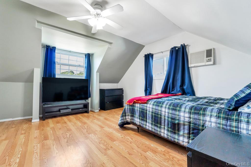 33 Peachtree Lane Property Photo 18