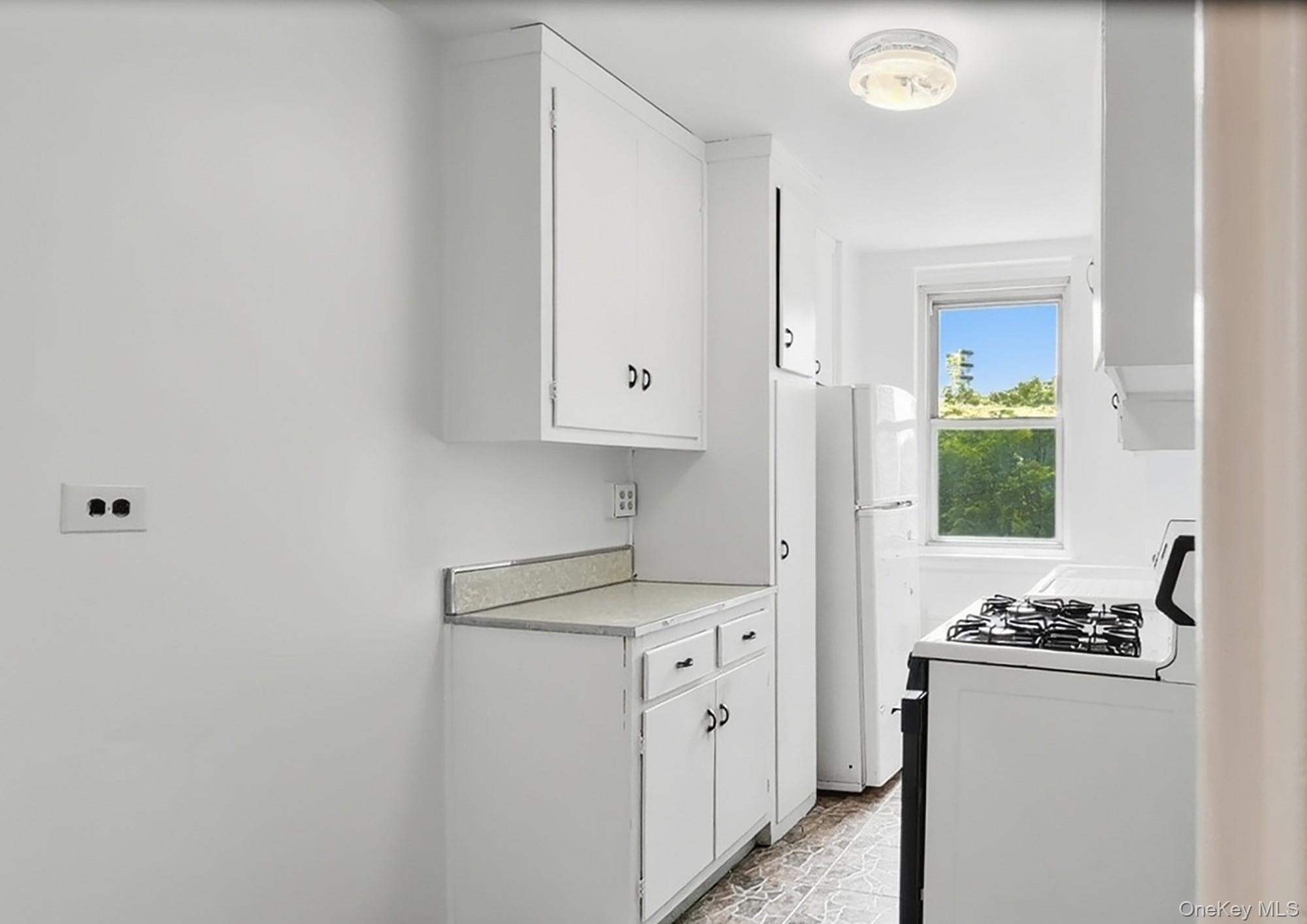 25 Knolls Crescent 4m Property Photo 6