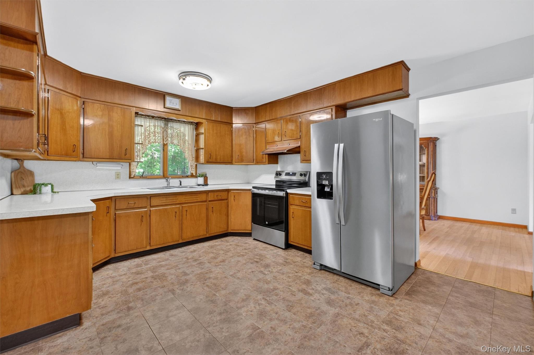 9 Alladin Court Property Photo 9