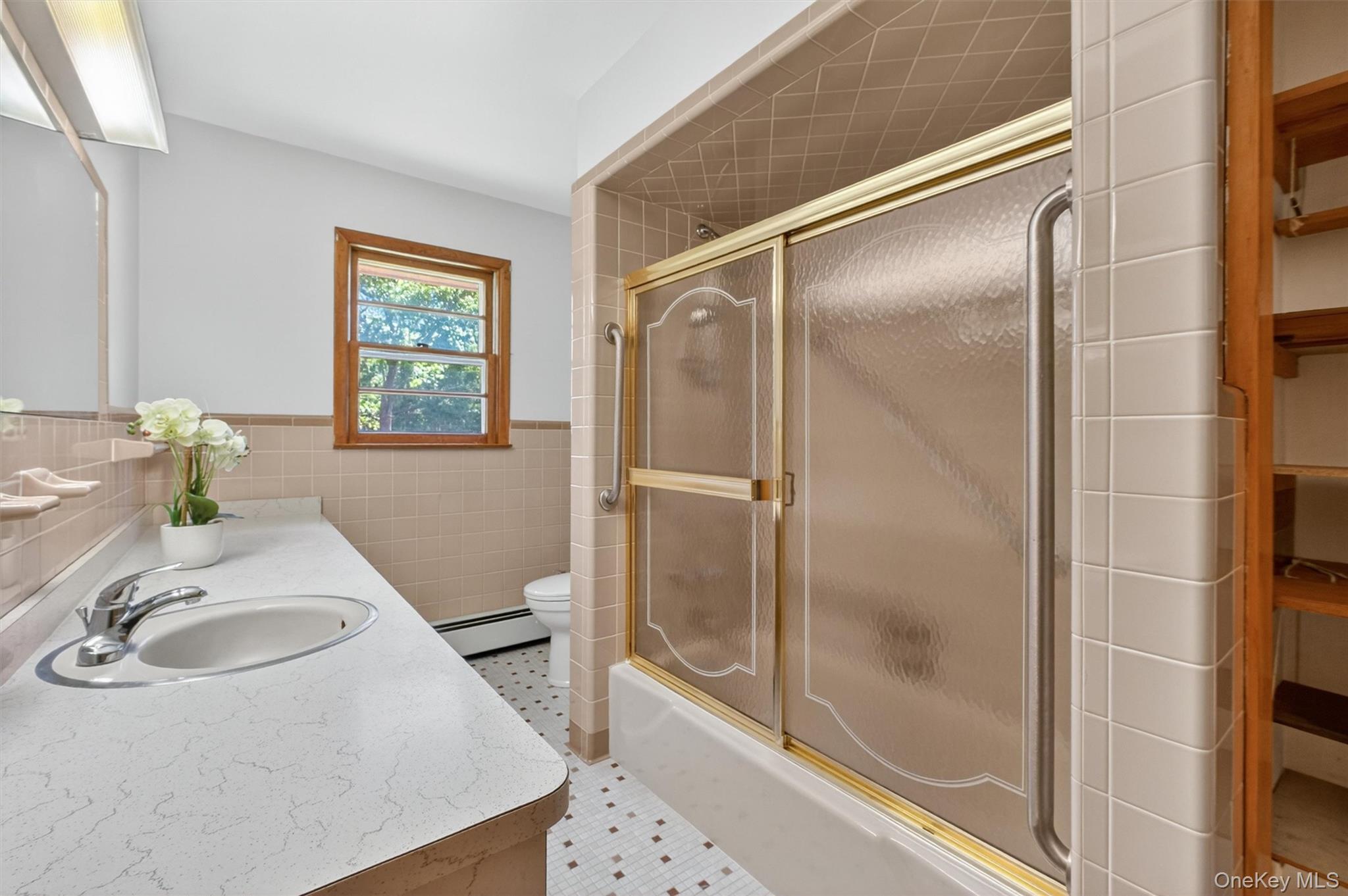 9 Alladin Court Property Photo 18
