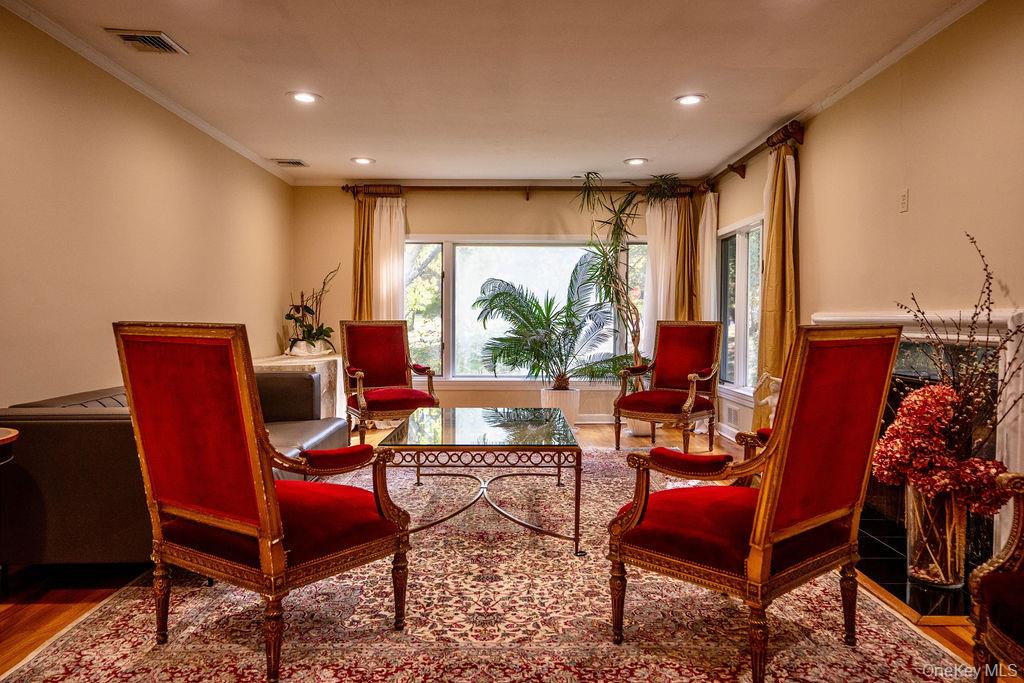 24 Hemlock Drive Property Photo 6