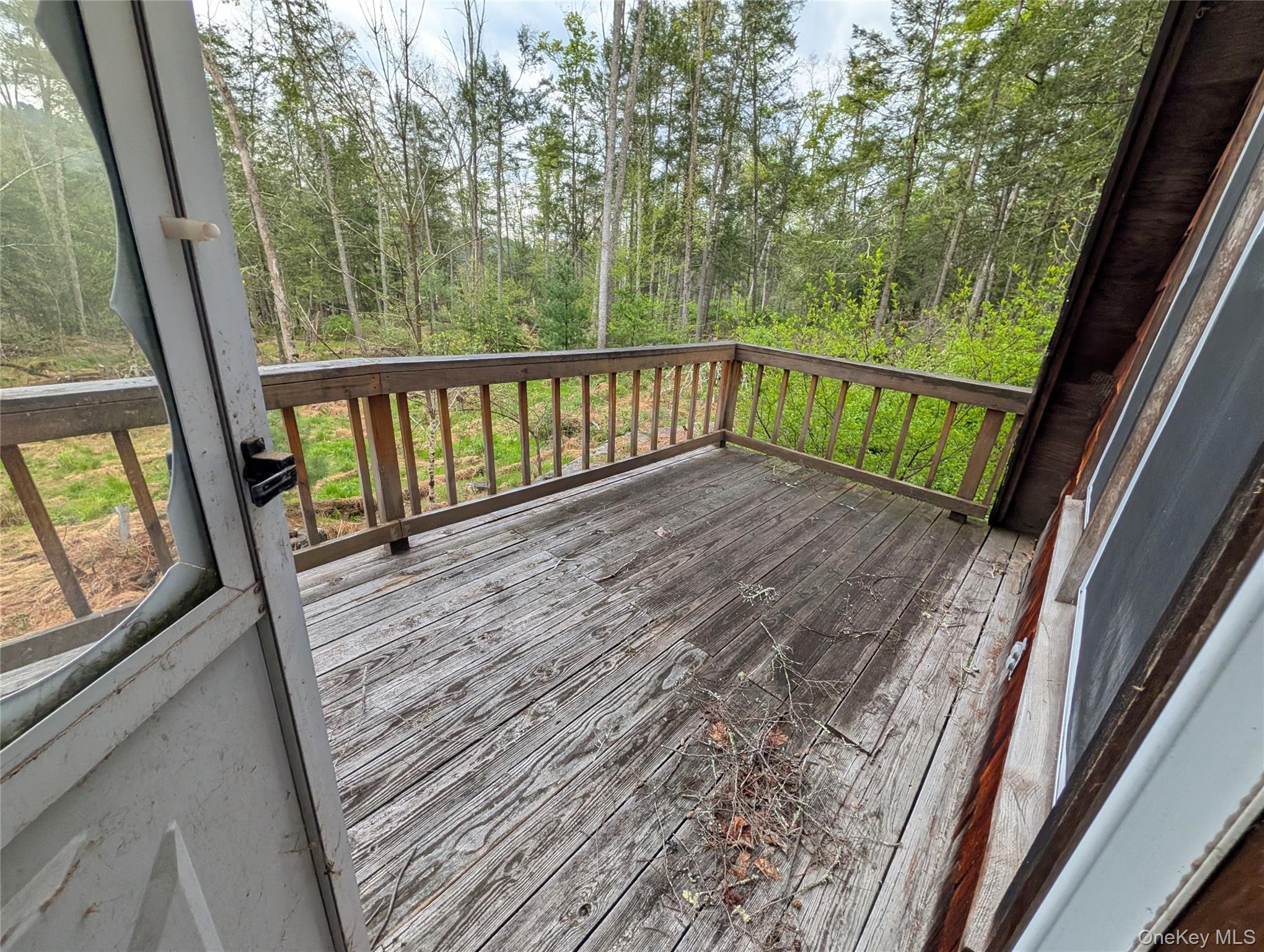 582 Lake Shore Lane Property Photo 31