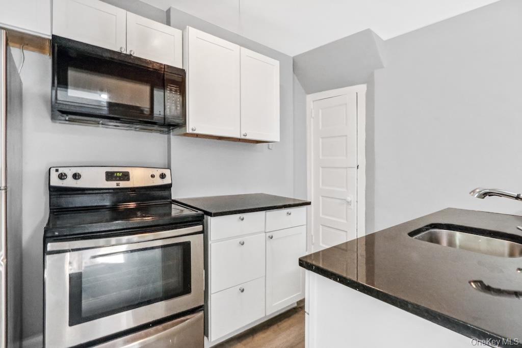 6 Bush Avenue Property Photo 8
