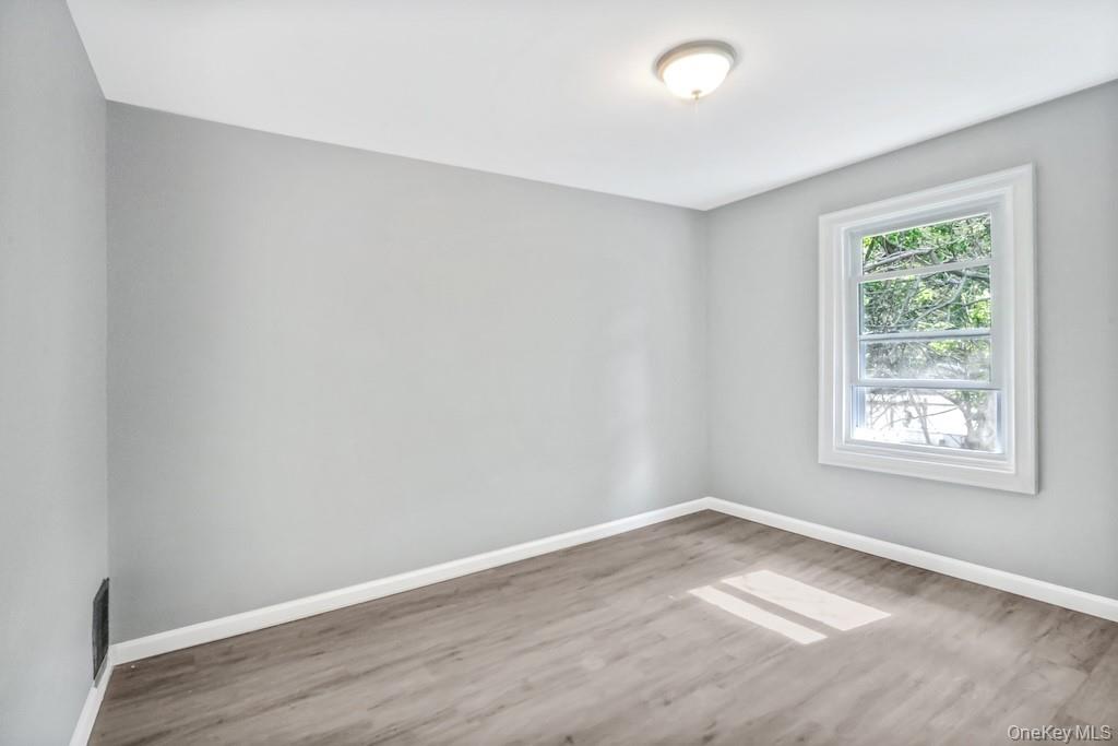 6 Bush Avenue Property Photo 14