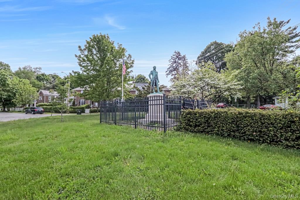 6 Bush Avenue Property Photo 22
