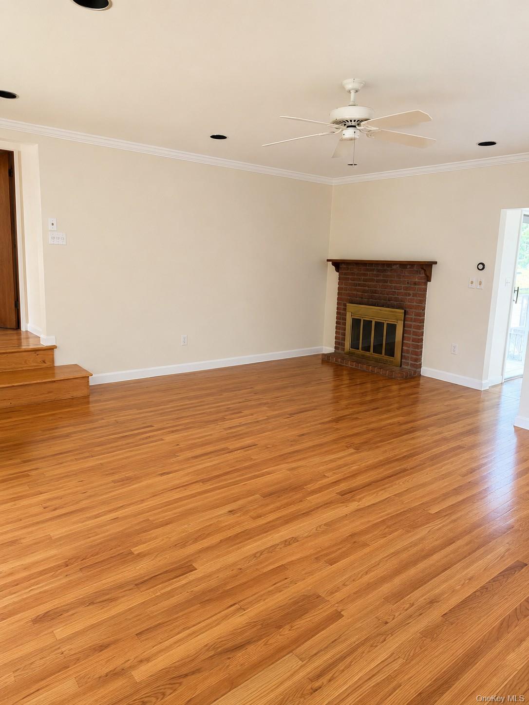 45 S Middletown Road Property Photo 4