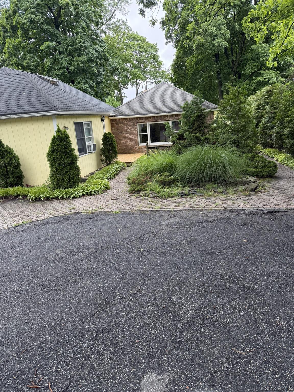 45 S Middletown Road Property Photo 14