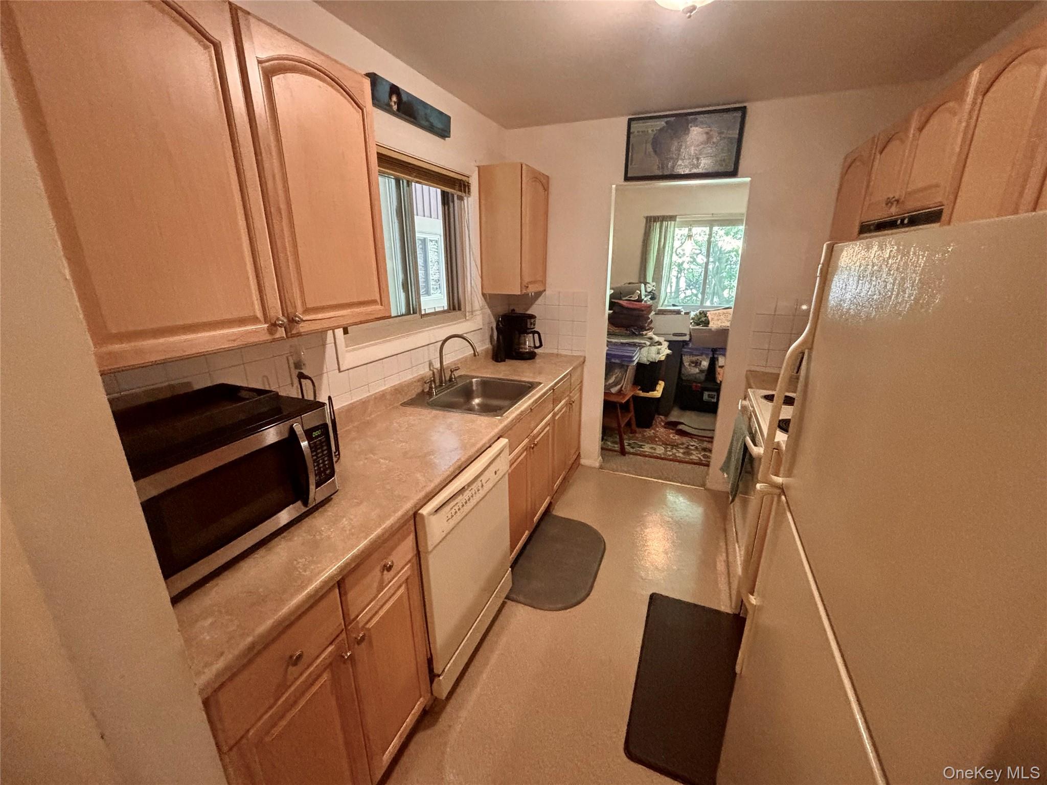 113 Sterling Street 113 Property Photo 4