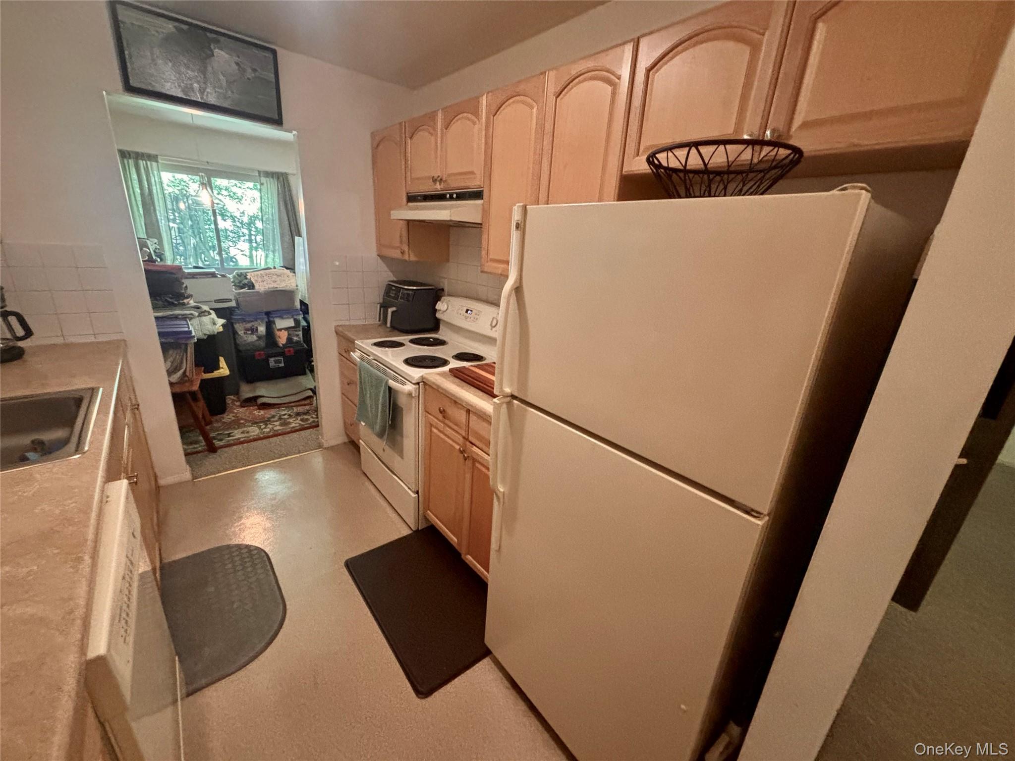 113 Sterling Street 113 Property Photo 5