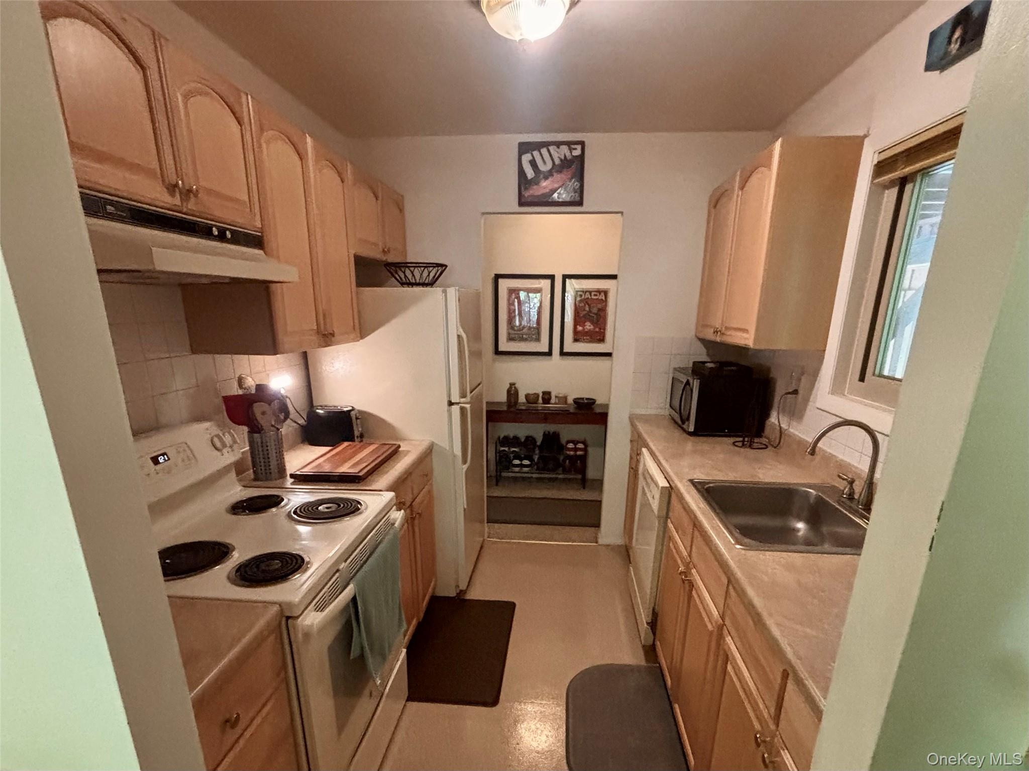 113 Sterling Street 113 Property Photo 6