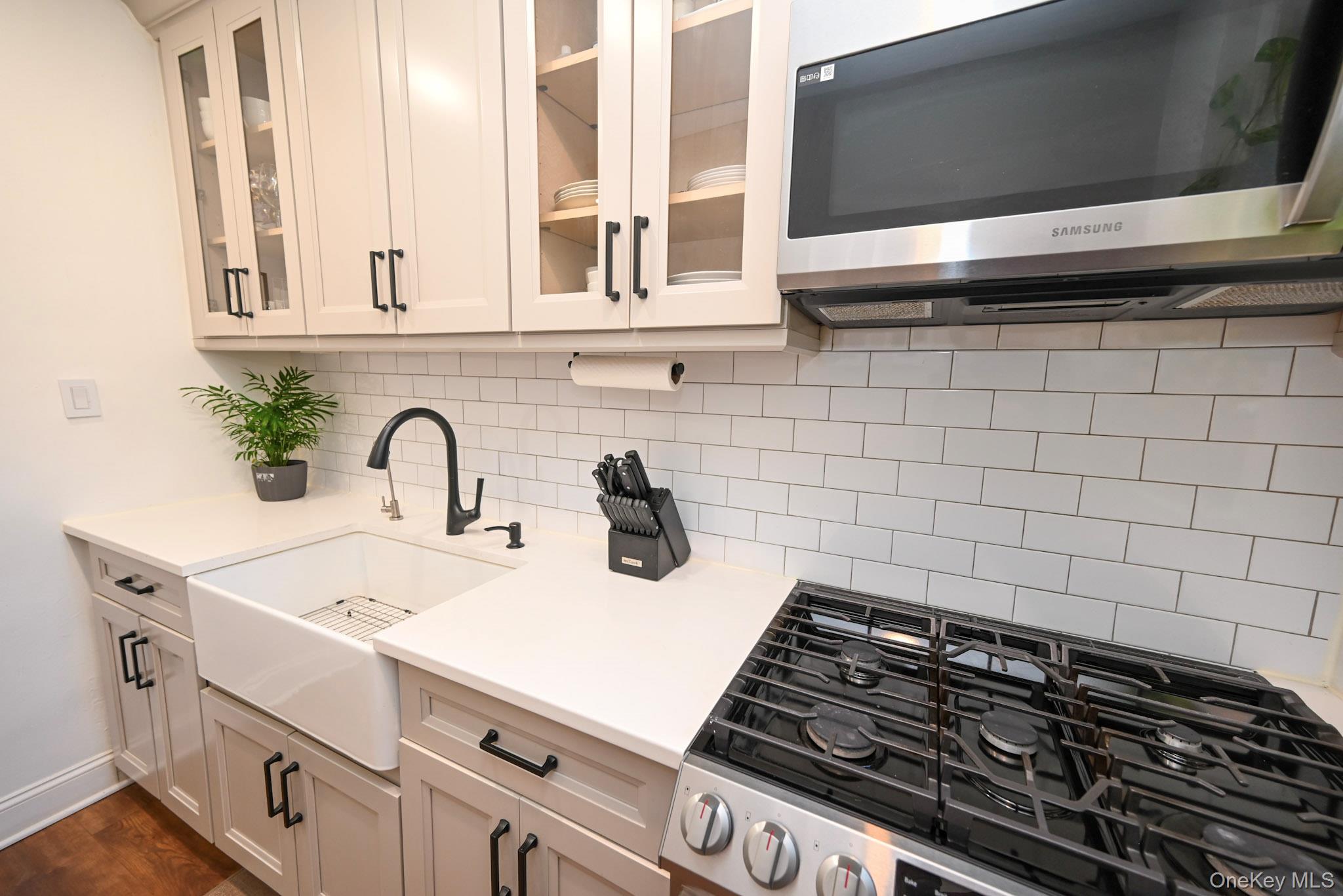 112-25 34th Avenue 3a Property Photo 19