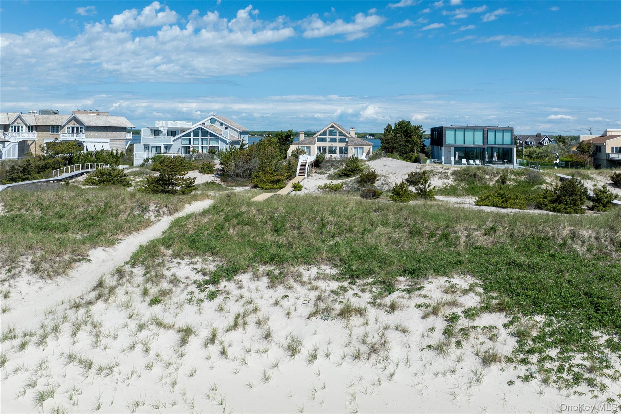 373 Dune Road Property Photo 19