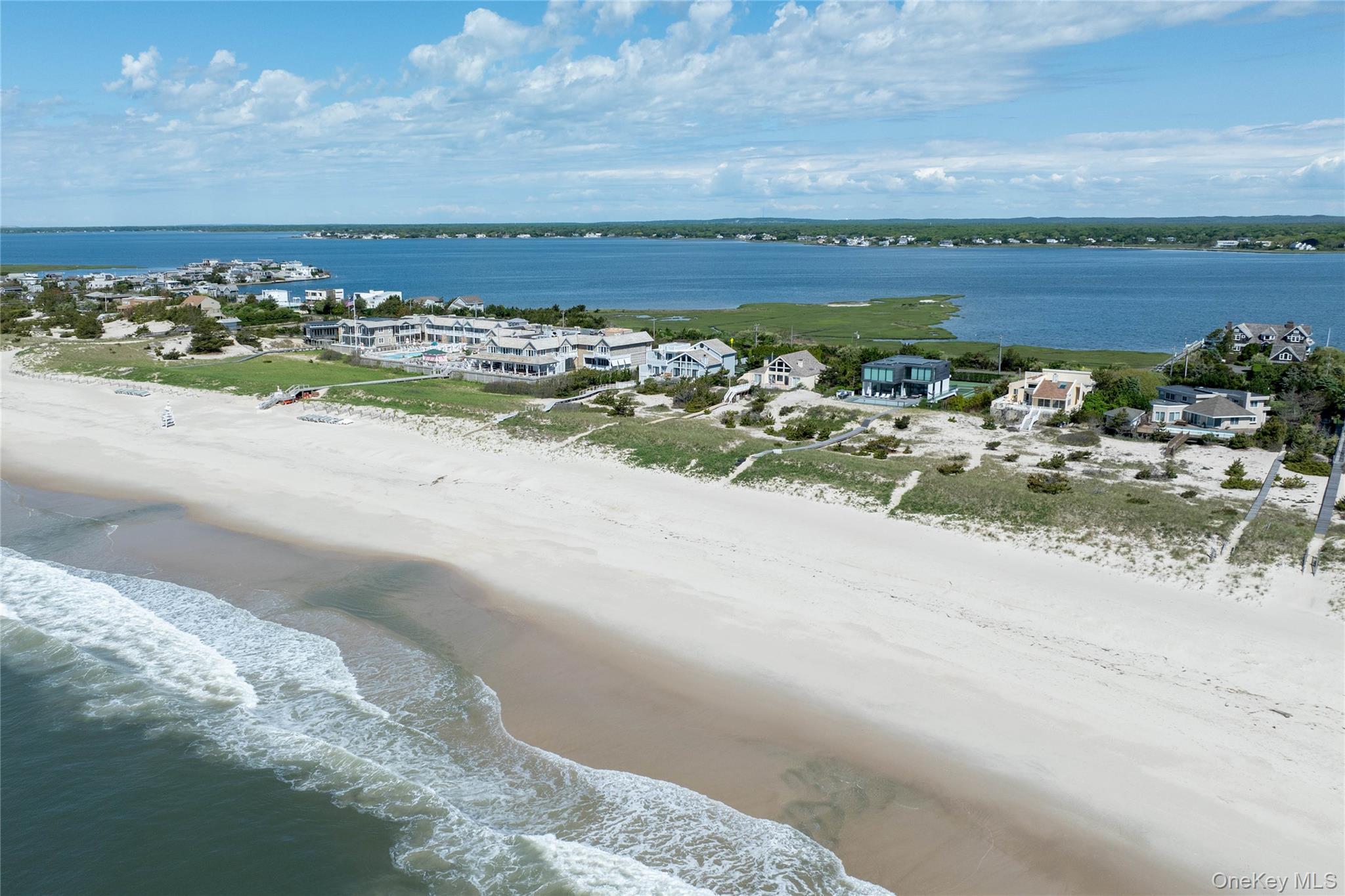 373 Dune Road Property Photo 24
