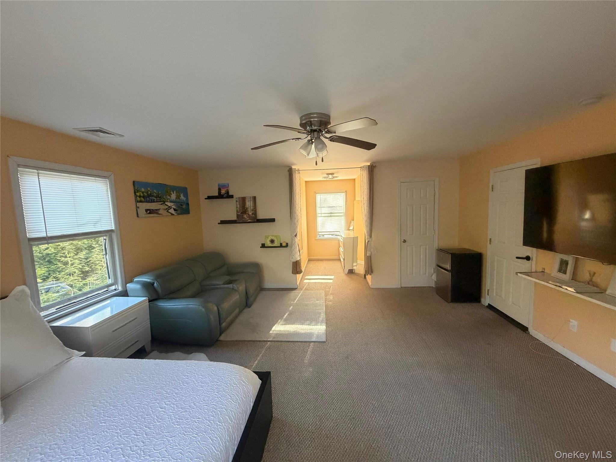 58 Flanders Boulevard Property Photo 6
