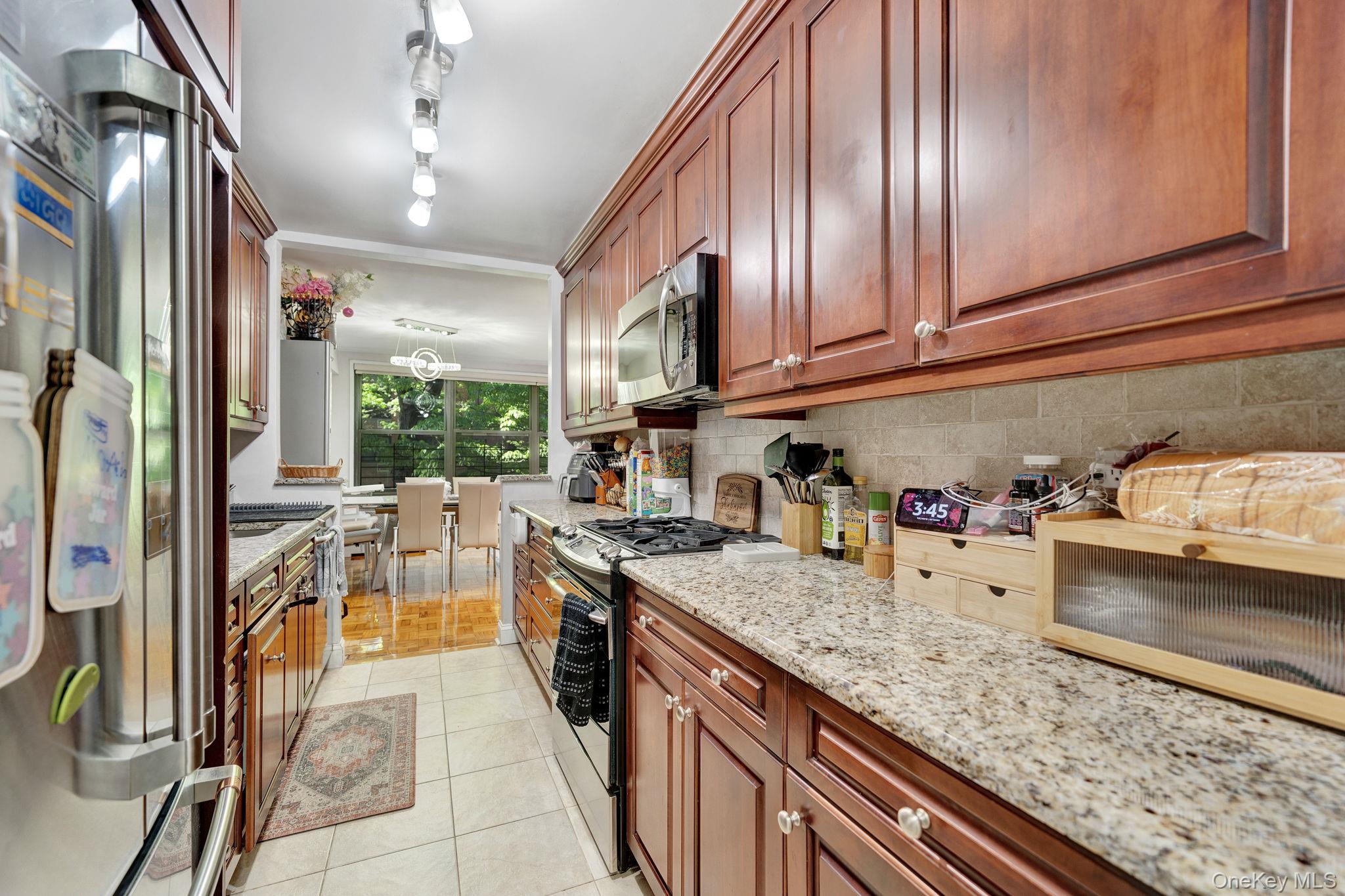 75-34 Bell Boulevard 1e Property Photo 15
