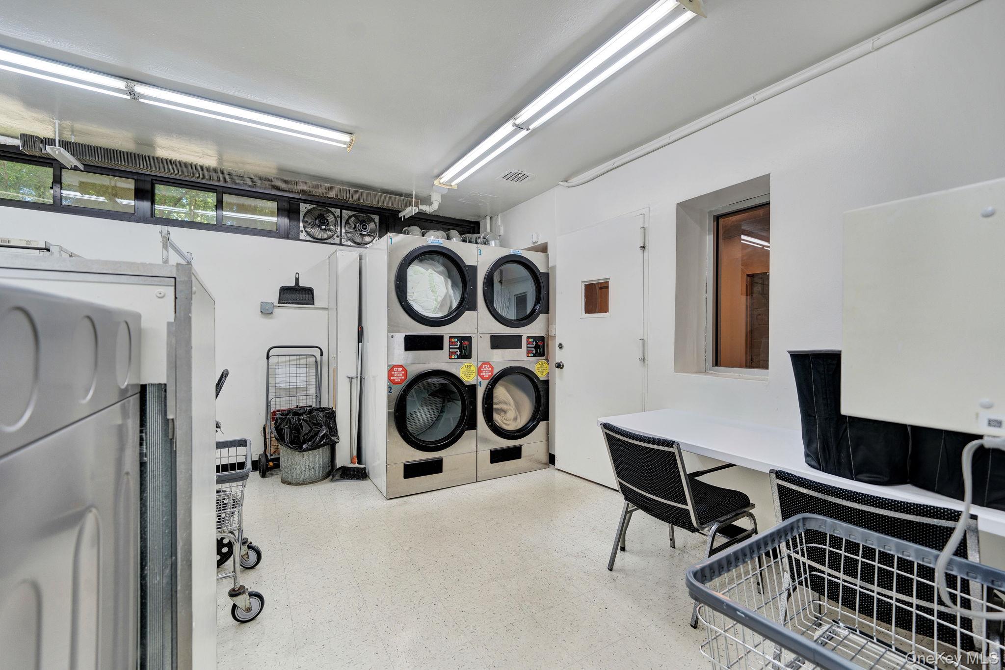 75-34 Bell Boulevard 1e Property Photo 22
