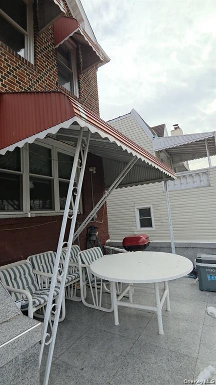 2555 97th Street Property Photo 15