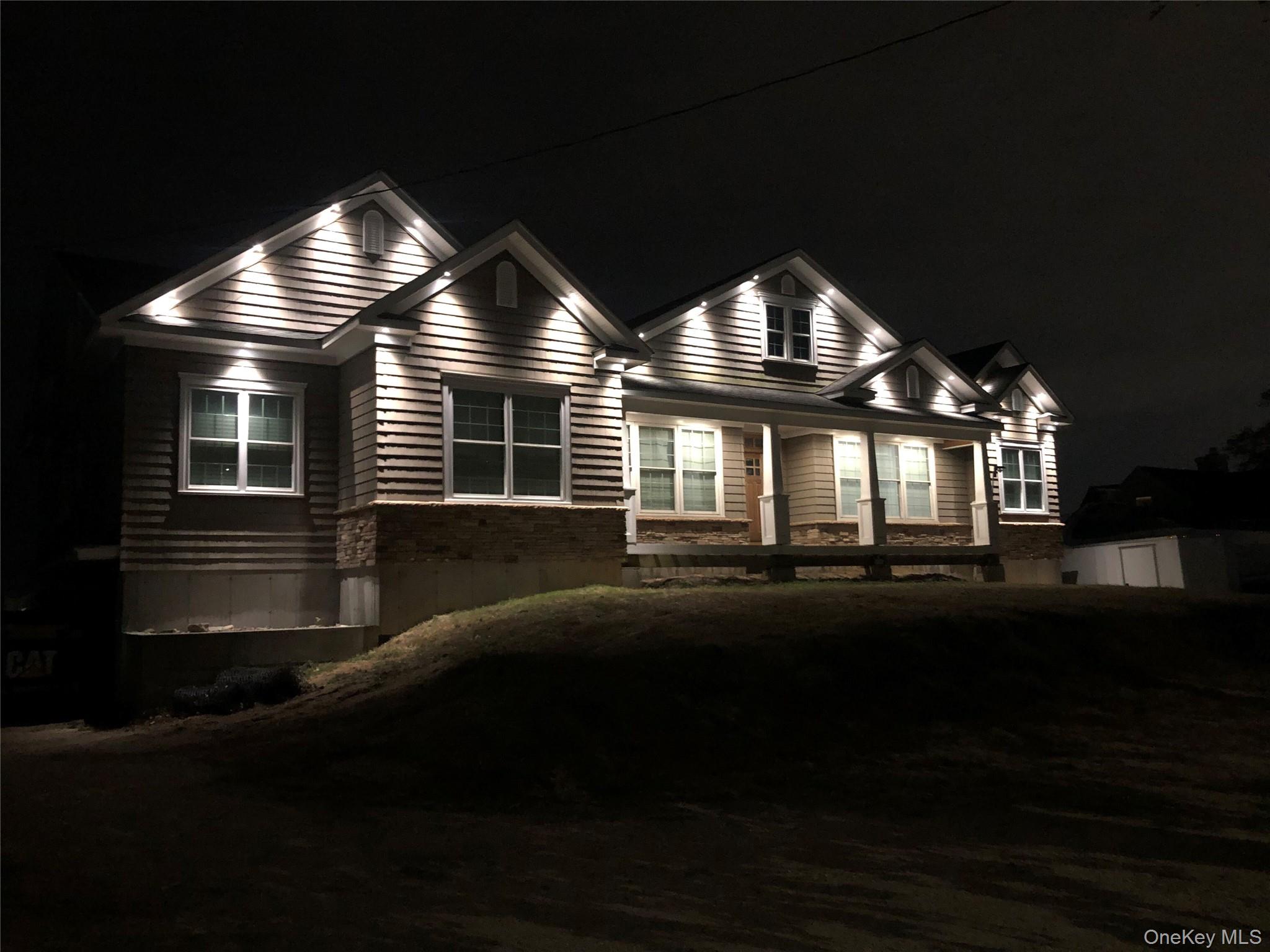 4530 Merrick Road Property Photo 6