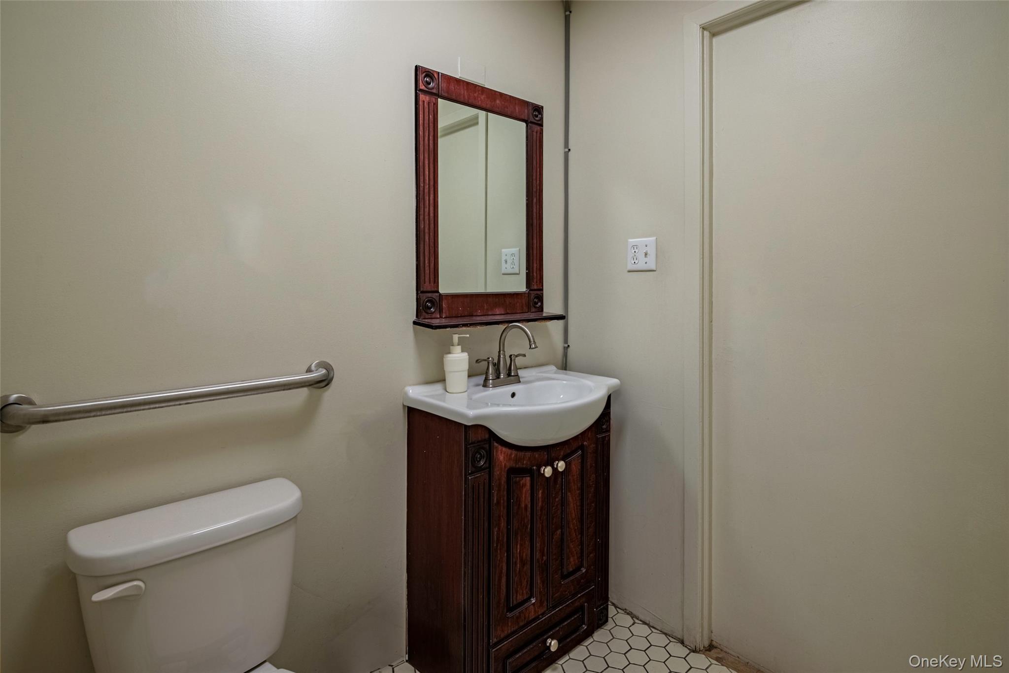 42-02 192nd Street Property Photo 17