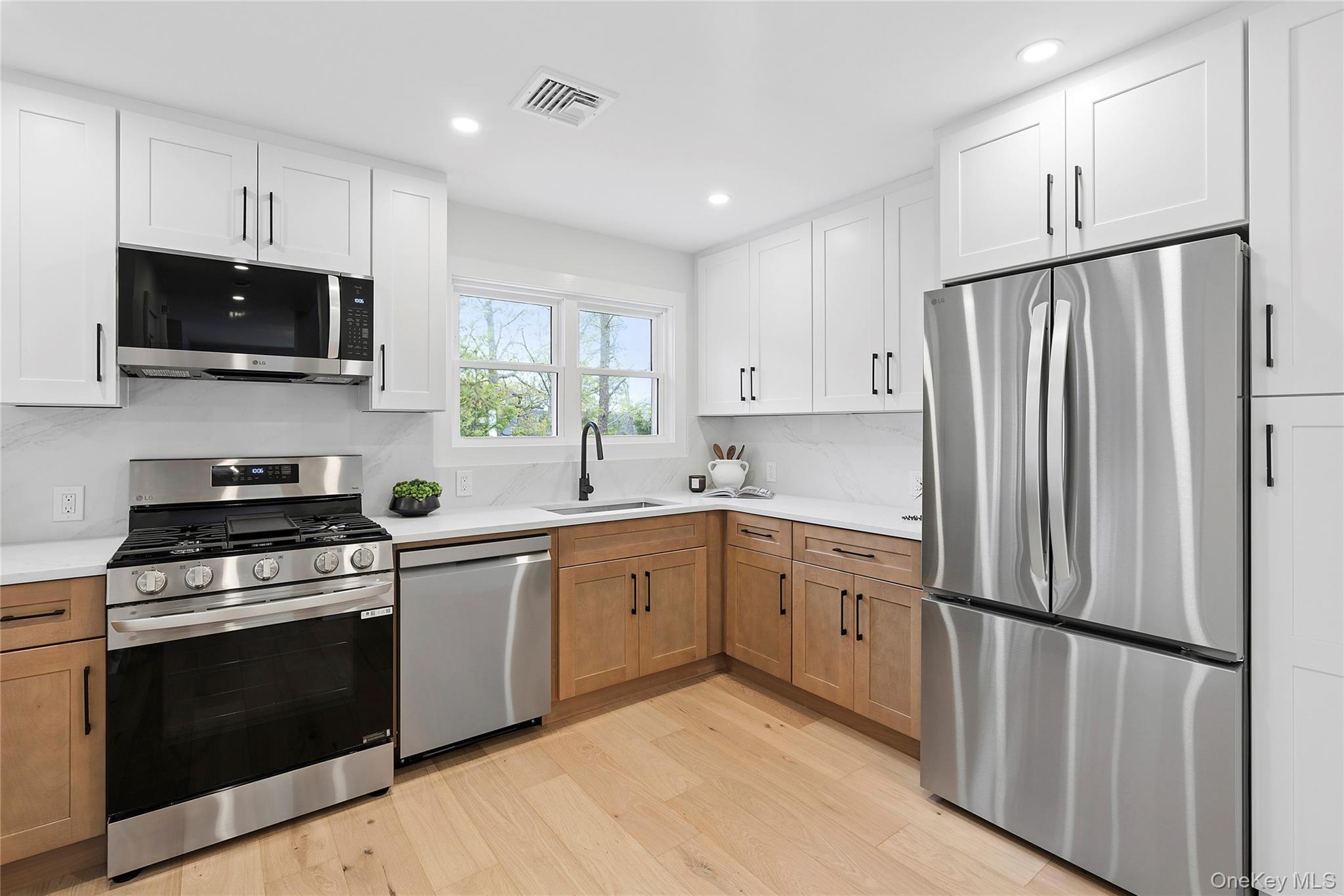 53 Shore Road Property Photo 4