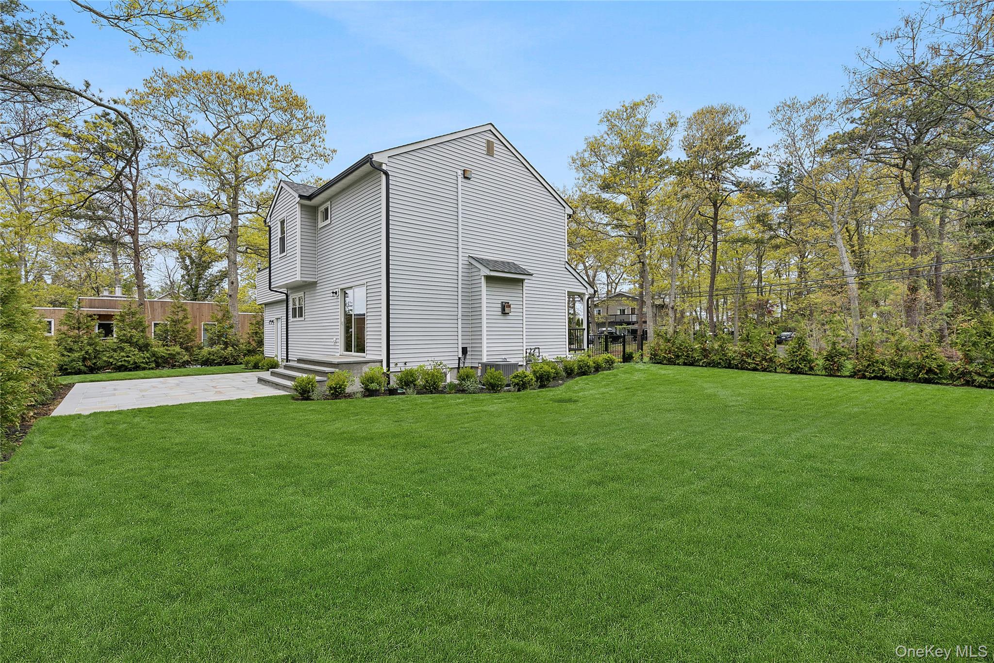 53 Shore Road Property Photo 14