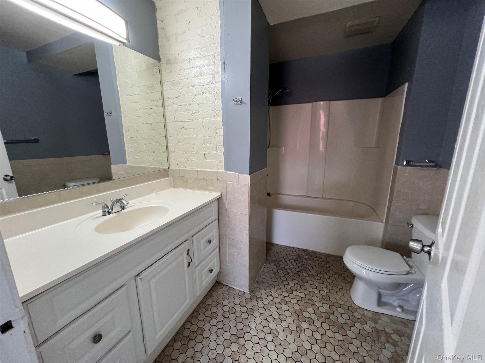 761 Main Street 3e Property Photo 5