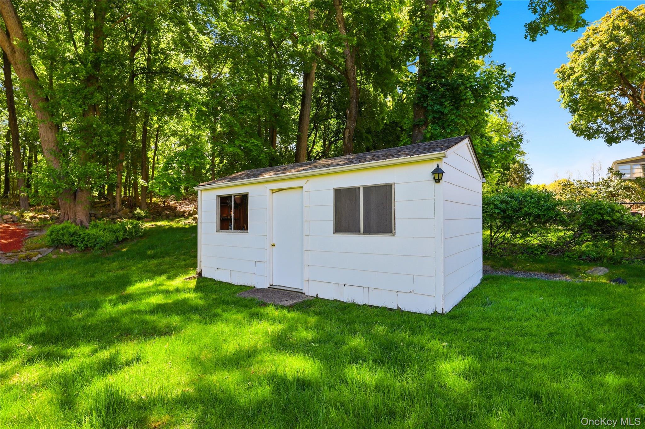 264 Buttonwood Avenue Property Photo 32