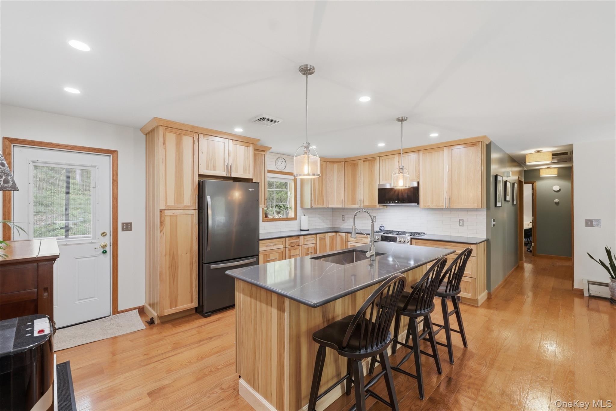 128 Sawmill Road Property Photo 8