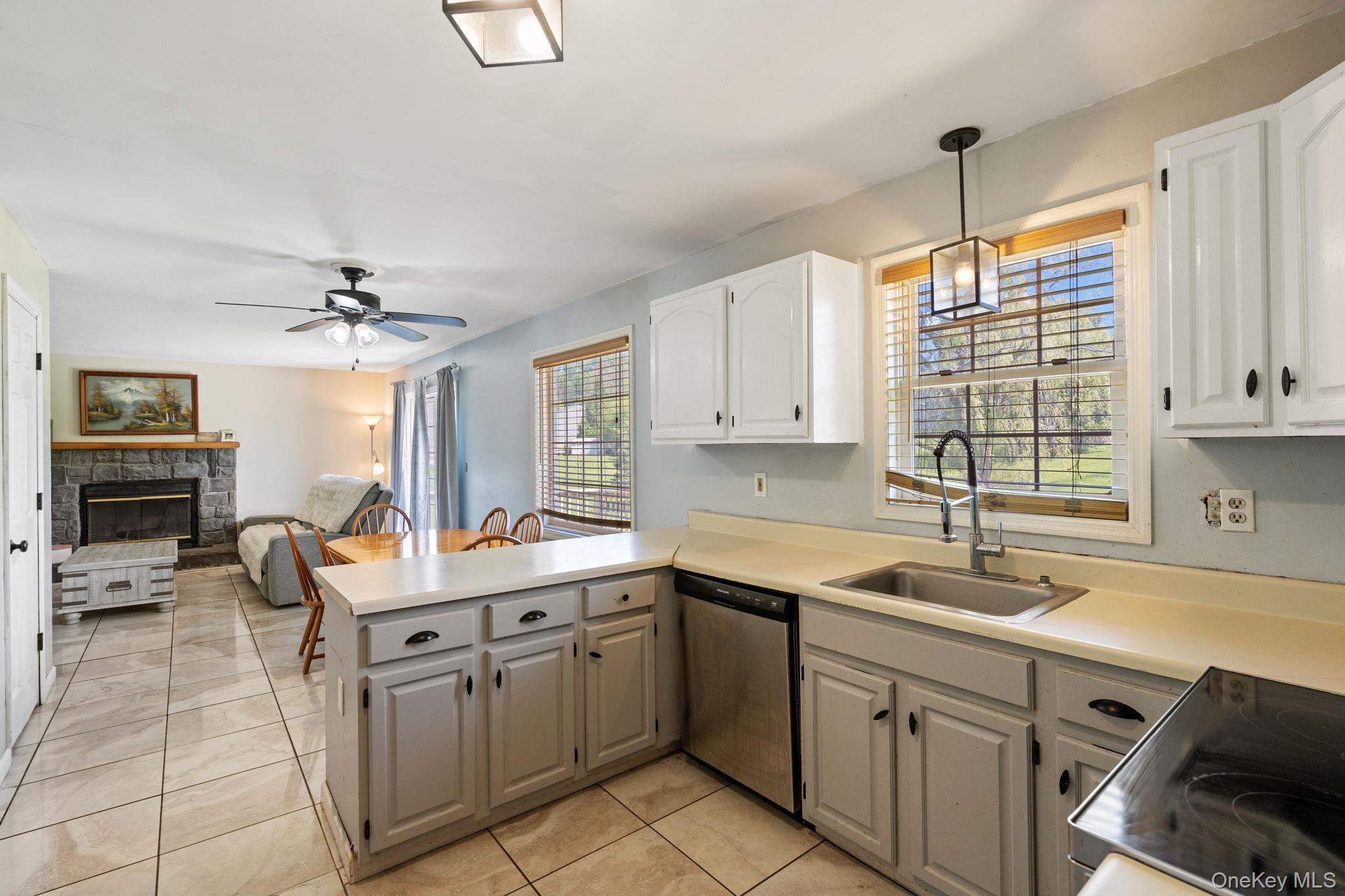 4 Brook Court Property Photo 3