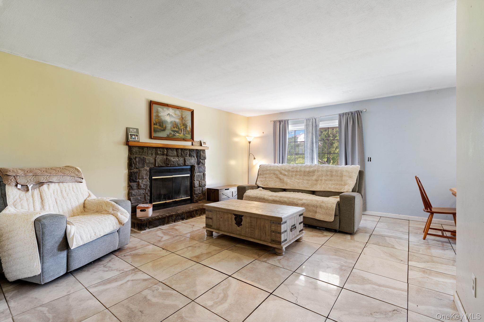 4 Brook Court Property Photo 6