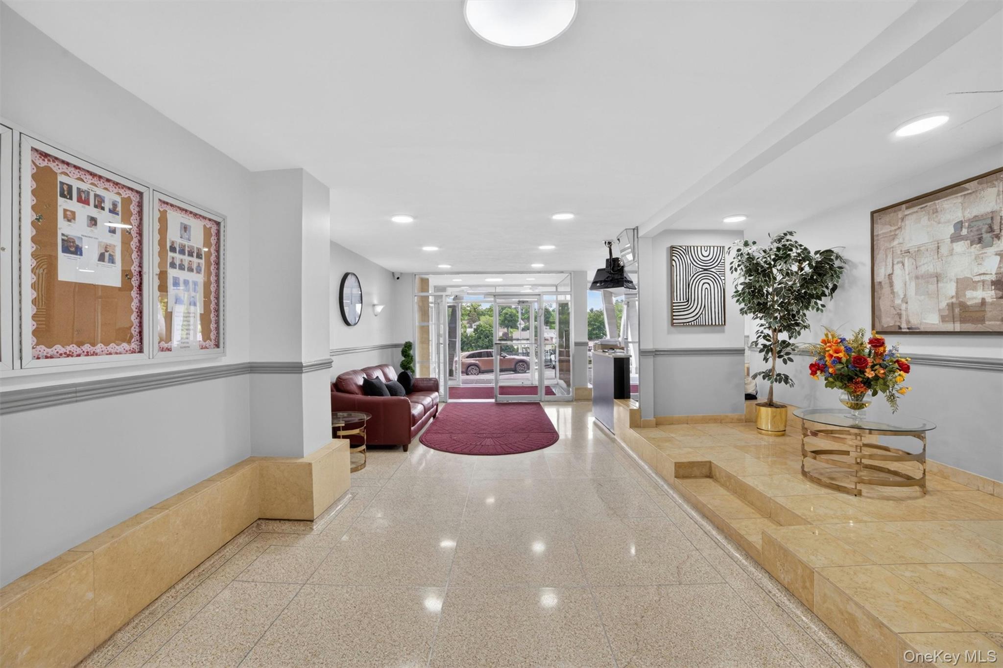 1853 Central Park Ave 7m Property Photo 3