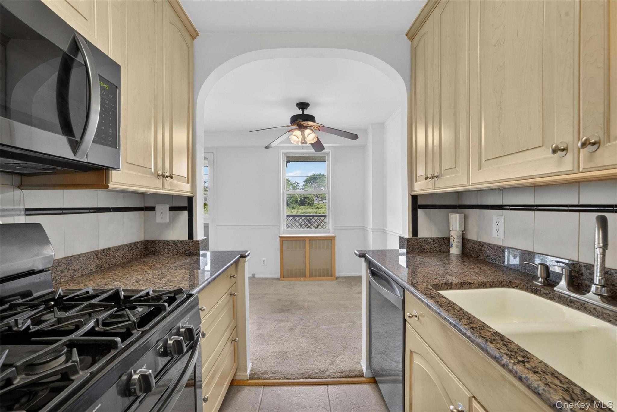 1853 Central Park Ave 7m Property Photo 13