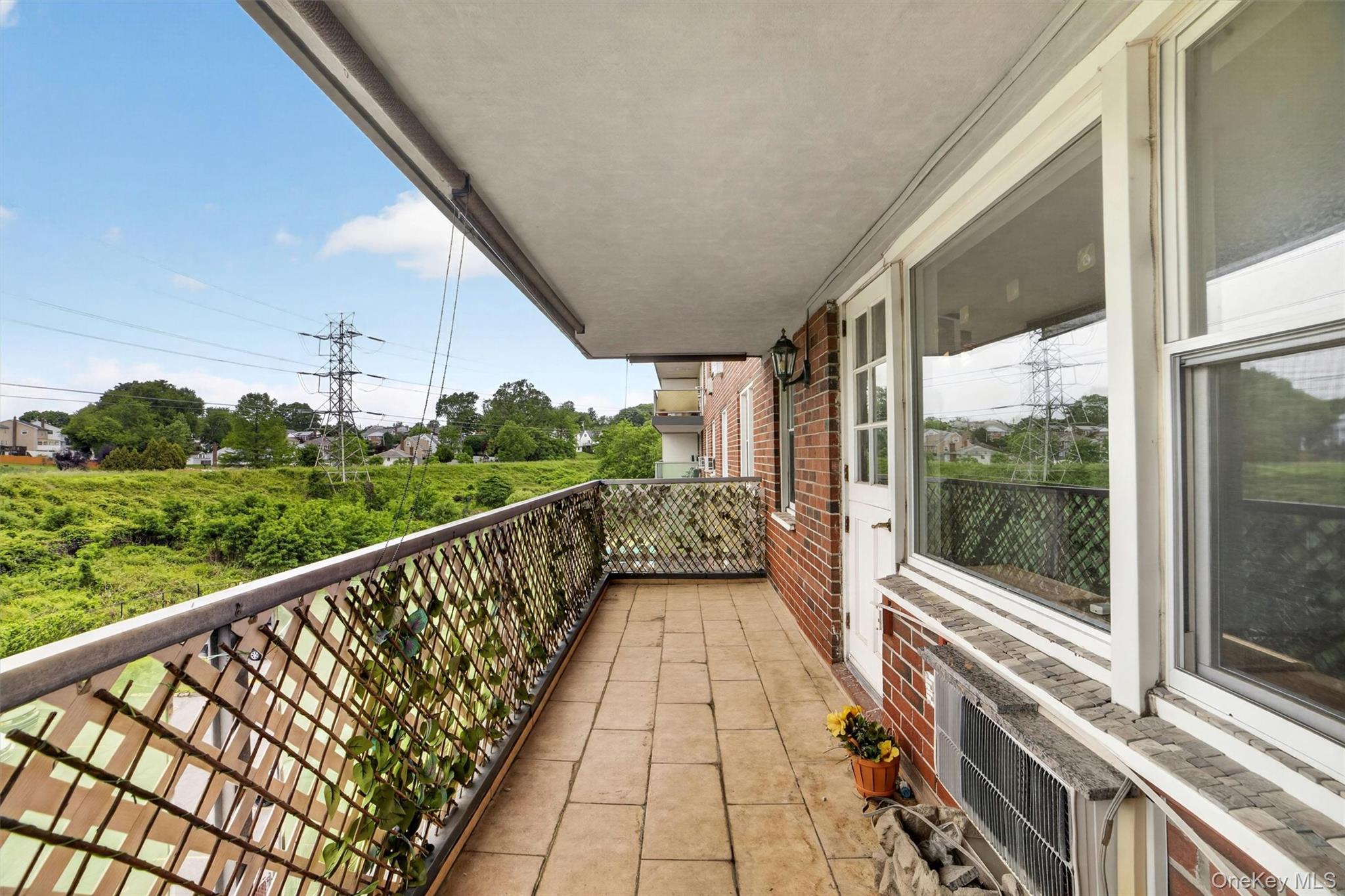 1853 Central Park Ave 7m Property Photo 21