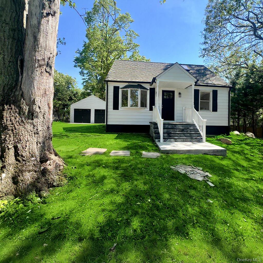 100 Maple Lane Property Photo 1