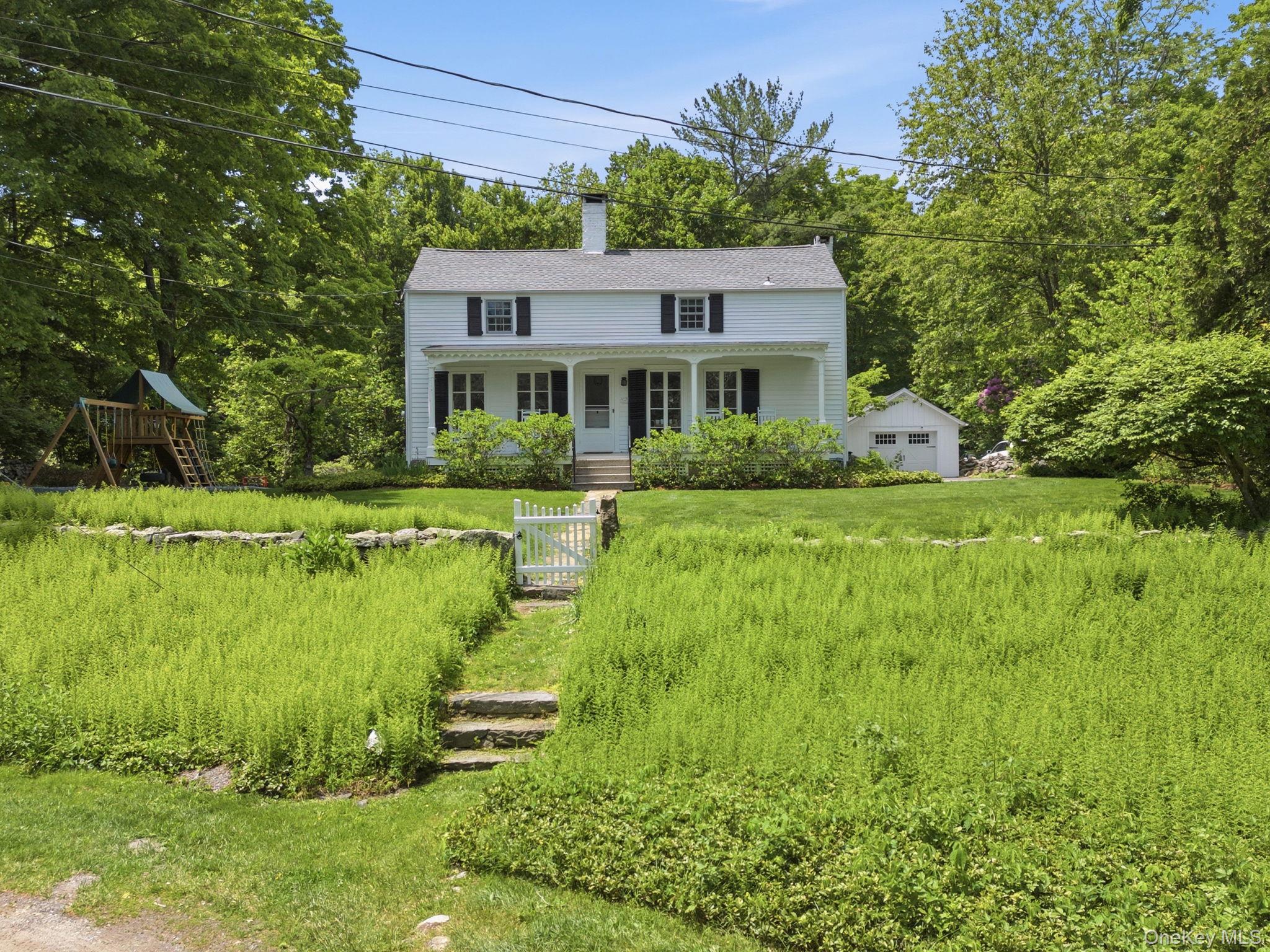 23 Pound Ridge Road Property Photo 1