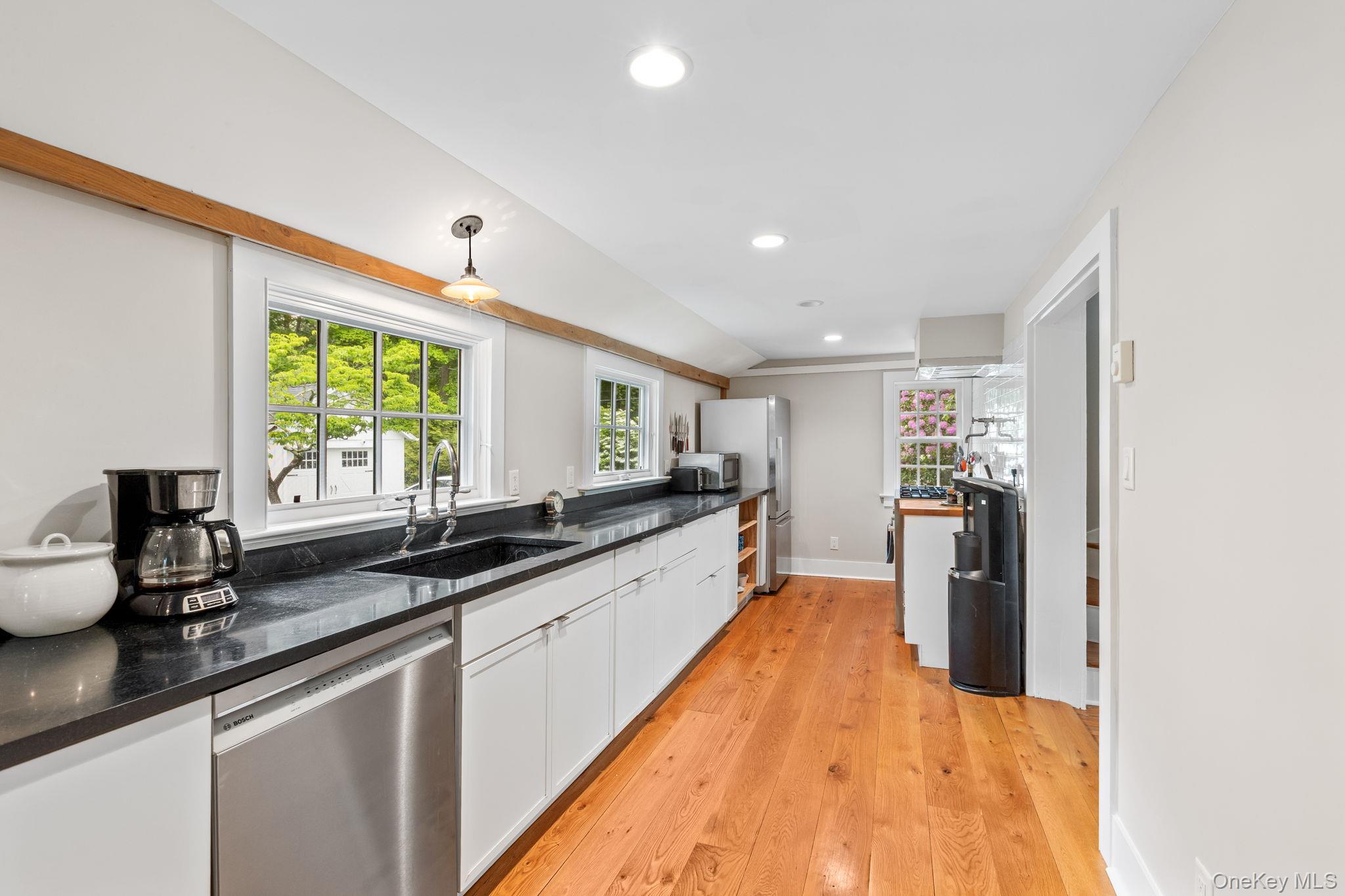 23 Pound Ridge Road Property Photo 13