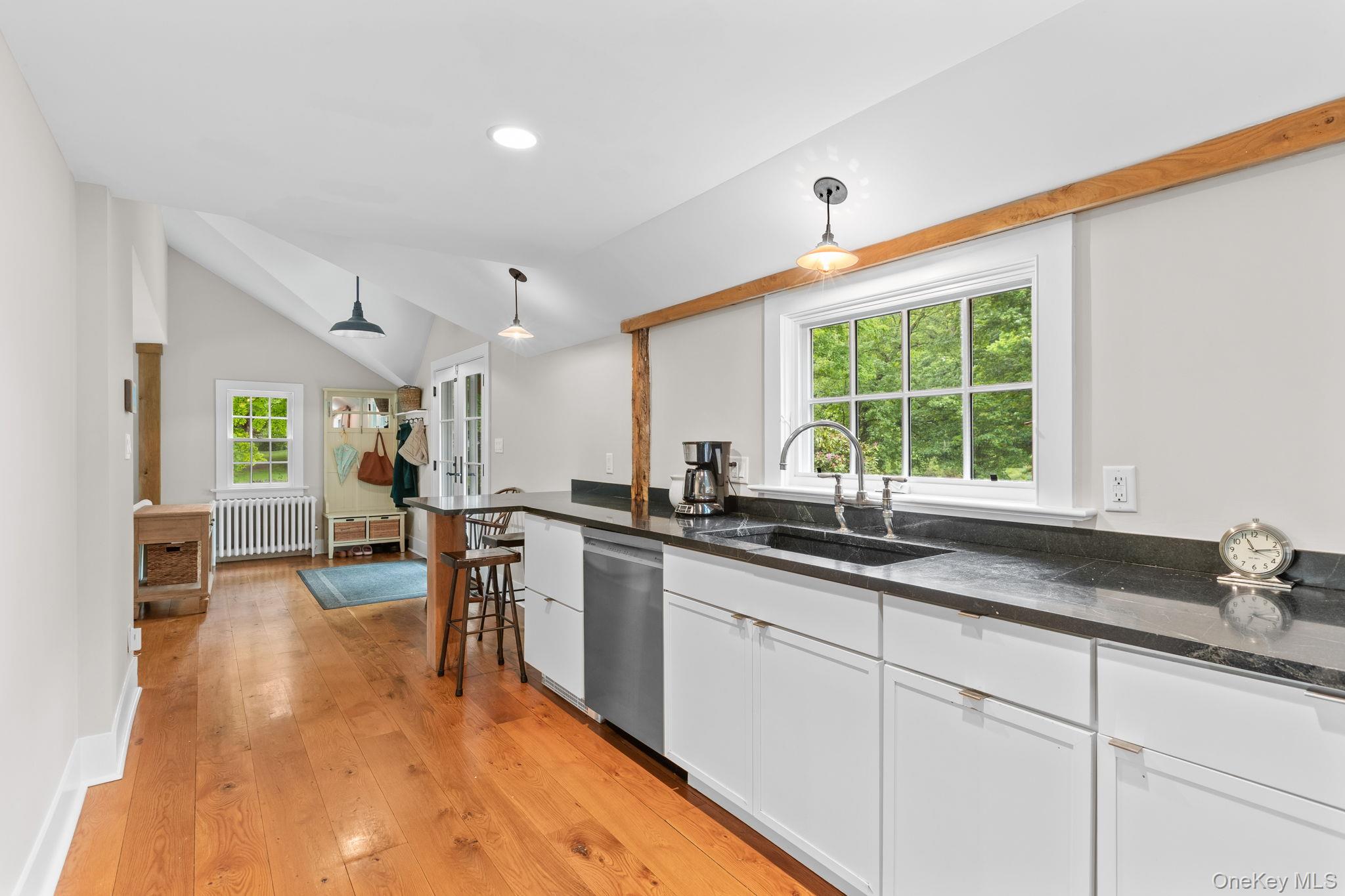 23 Pound Ridge Road Property Photo 15