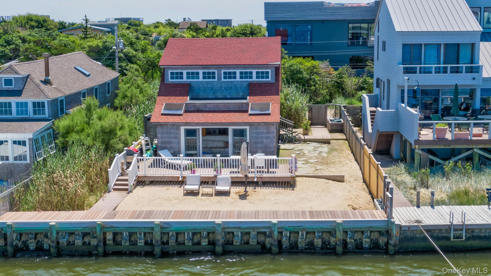 29 E Bayview Avenue Property Photo 4